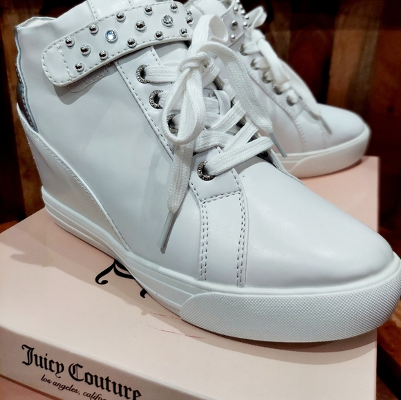 Juicy Couture Wedge JazzUp Shoes - Picture 4 of 5